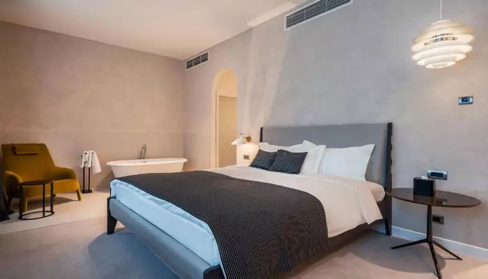 هتل مونوگراف اسکوئر تفلیس